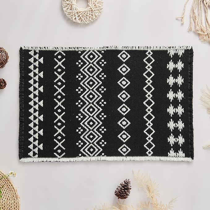 Douceur Boho Bath mat for Bathroom Floor Non Slip, Acrylic Blend Cute Bath Rugs with Tassels, Tribal Ethnic Pattern Farmhouse Bathroom Rugs, 20" x 32", Black