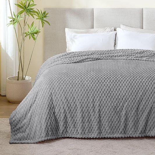 BEDELITE Fleece Blanket, Large King Size for Bed, 3D Jacquard Decorative Grey Fuzzy Blanket, Soft and Cozy Warm Plush Fluffy Throw All Seasons Suitable, 108x90Inches