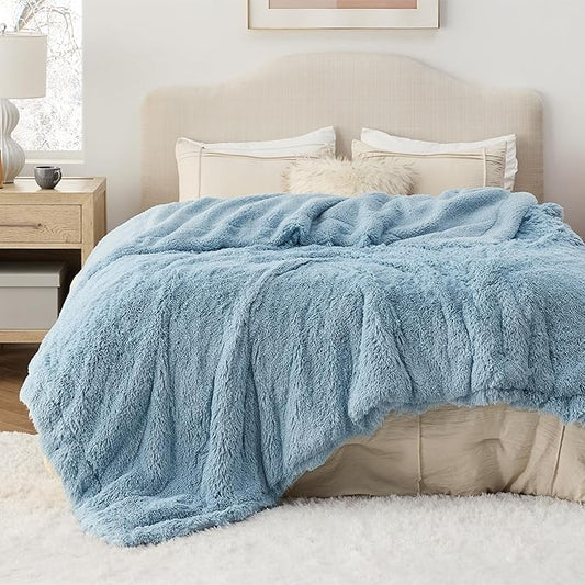 Bedsure Fluffy Light Blue Blankets Queen Size for Bed, Thick Sherpa Faux Fur Fleece Fuzzy Plush Winter Warm Soft Full Queen Blankets, Bedroom Decor Blue Gifts Cozy Gifts for Women Men, 90x90