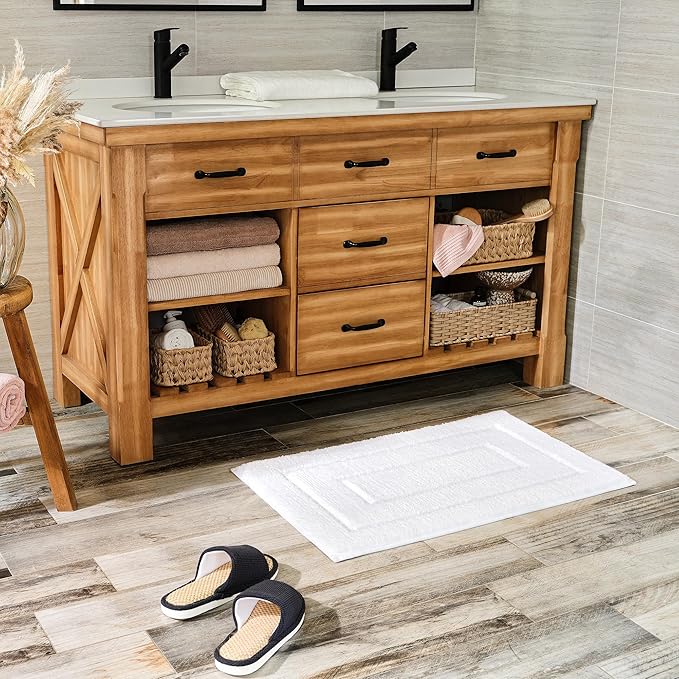 GRANNY SAYS White Bathroom Rugs Non Slip, 20" x 32", Bath Rugs for Bathroom Washable, Bath Mats for Floor, Microfiber Bath Mat for Tub, Shower Mat for Floor, Absorbent Shower Rugs