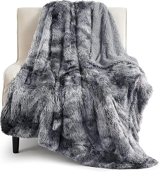 Bedsure Fluffy Throw Blanket Gifts for Women Men, Soft Fleece Sherpa Cozy Fuzzy Plush Warm Minky Thick Faux Fur Throw for Couch, Bed, Home Living Room Decor Bedroom Blanket Gifts for Mom Dad, Grey
